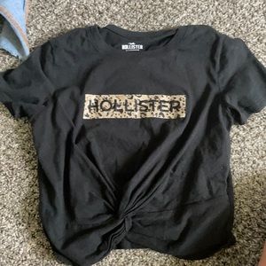 Really cute Hollister top